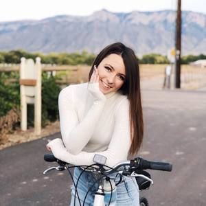 Meet your Posher, Laurel